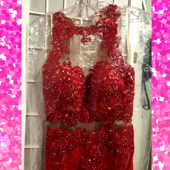 Prom/Homecoming/Dress - Picture 3 of 6